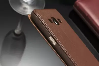 Clamshell leather phone protective leather case