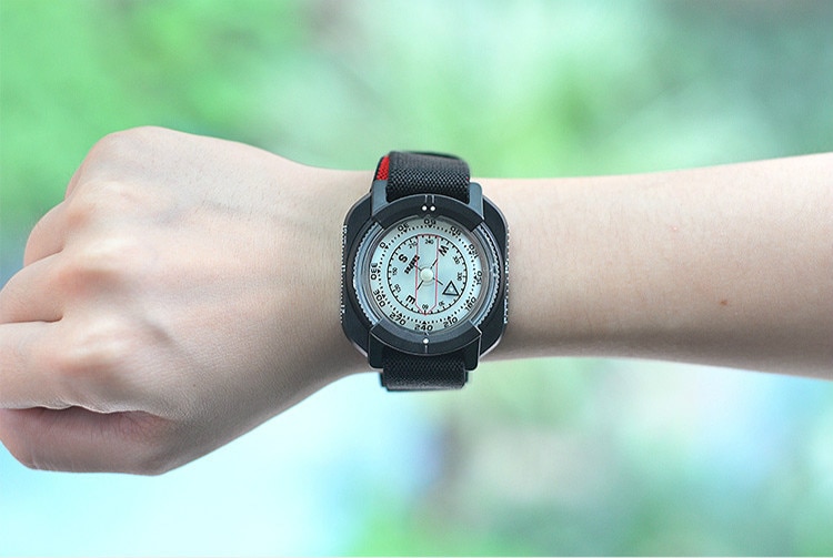 Watch style outdoor sports compass