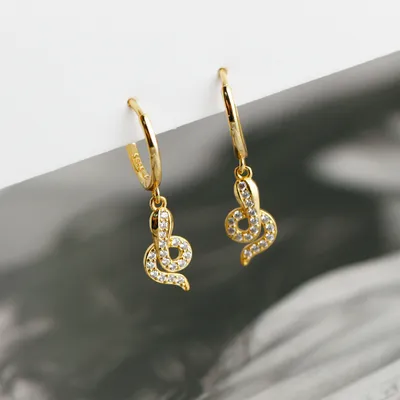 earrings light luxury