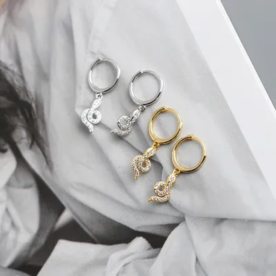 earrings light luxury