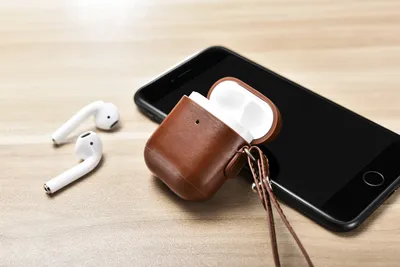 Headphone box