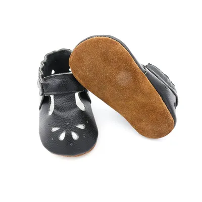 Cowhide baby shoes