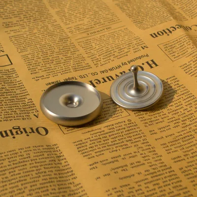 Water Drop Hand Twist Spot Metal Desktop Gyro