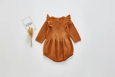 Small flying sleeve knitted baby one piece clothes
