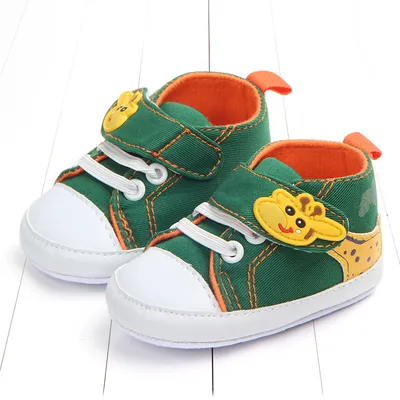 Baby shoes with giraffe pattern Small non-slip toddler shoes