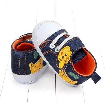 Baby shoes with giraffe pattern Small non-slip toddler shoes