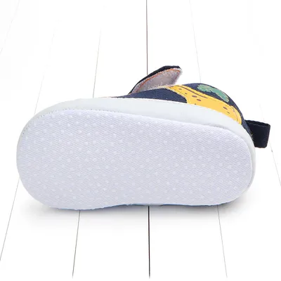 Baby shoes with giraffe pattern Small non-slip toddler shoes