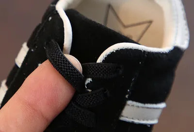 Baby spring new soft sole 0-1 year old boys and girls baby walking shoes 1-3 years old non slip shell head shoes
