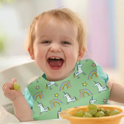 مريلة سيليكون لأكل الأطفال