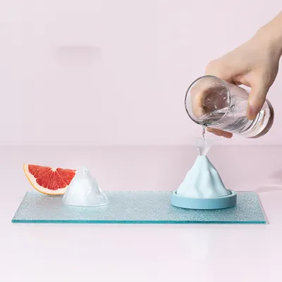 صنع قوالب الثلج في جبل الثلج قالب ثلج سيليكون بدرجة غذائية صينية ثلج سيليكون صندوق الثلج مطبخ قطعة أثرية مصنوعة يدويا من قالب كرة الثلج