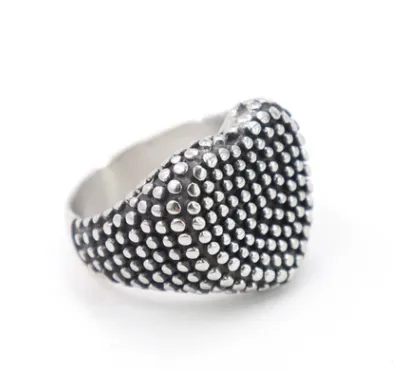 Hot Selling In Europe And America Personality Men Domineering Locomotive Jewelry Retro Boiled Black Heart-Shaped Pitting Ring In Stock