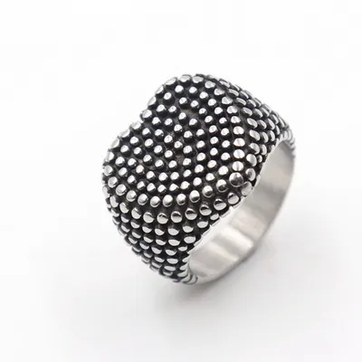Hot Selling In Europe And America Personality Men Domineering Locomotive Jewelry Retro Boiled Black Heart-Shaped Pitting Ring In Stock
