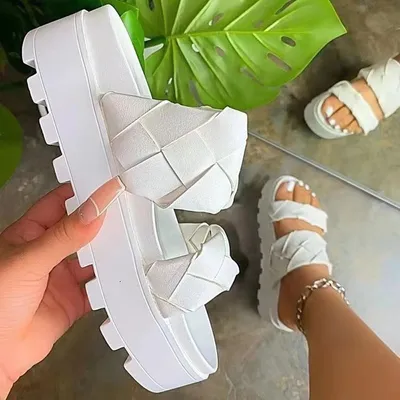 Woven Upper With Platform Sole And Platform Sandals