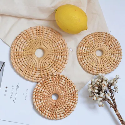 Flower shaped Rattan Tabletop Storage And Heat Insulation Pad