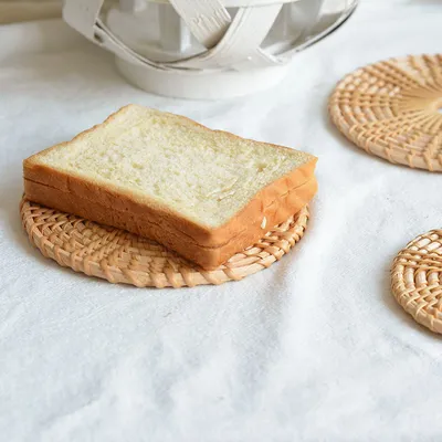 Flower shaped Rattan Tabletop Storage And Heat Insulation Pad