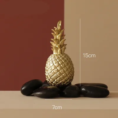 Nordic Light Luxury Living Room Golden Resin Craft Decoration