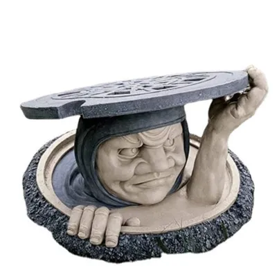 Yin Manhole Cover Small Figure Ornaments Spoof Peeping Garden Outdoor Decorations