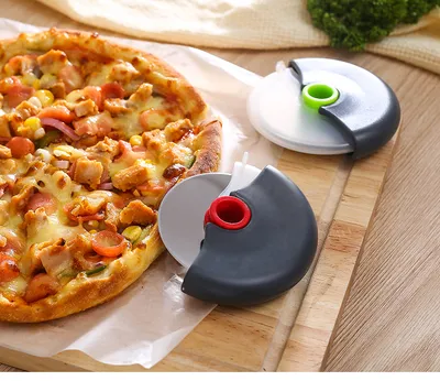 Round Roller Pizza Cutter With Protective Cover Removable And Washable Stainless Steel Cutter Kitchen Tool