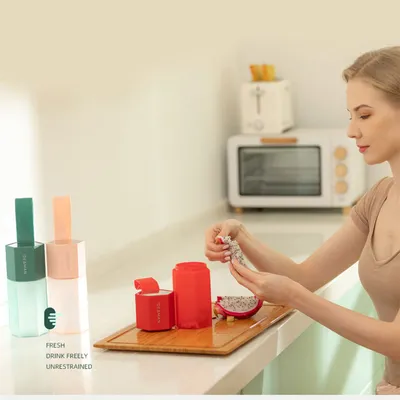New Gift Portable Mini Juicer Electric Creative Usb Charging Fruit Juicer Cup