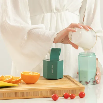 New Gift Portable Mini Juicer Electric Creative Usb Charging Fruit Juicer Cup