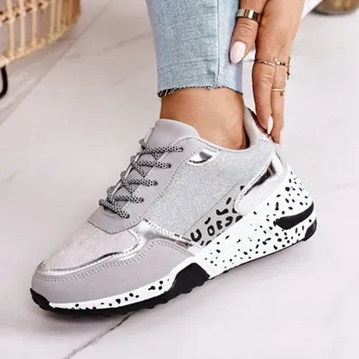 Leopard color matching lace up casual sports shoes