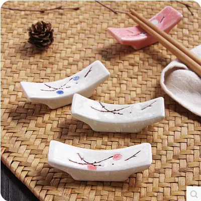 Japanese Style Plum Blossom Chopstick Holder Chopstick Pillow Ceramic Chopstick Holder Creative Kitchen Supplies Household Chopsticks Drag Chopstick Holder