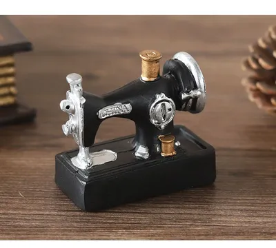 Retro Nostalgic Sewing Machine Antique Small Furnishings Creative Window Display Props Desktop Ornaments Resin Crafts