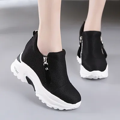 New Style Women's Thick Soled Travel Casual Shoes