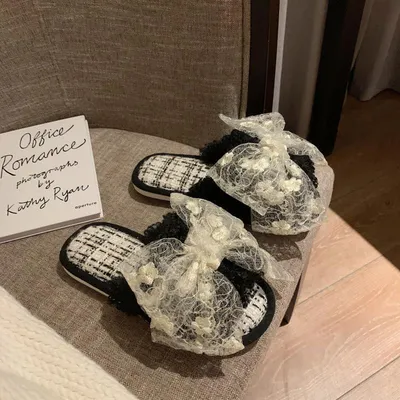 Fashionable Home Indoor Furry Slippers Women
