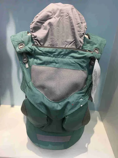 Breathable Baby Carrier With Four-style Back Bag To Hold Newborn In Front
