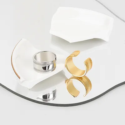Fashion Personality Retro Olive Branch Ring Korean Trend Wide Glossy Jewelry Ring Accessories