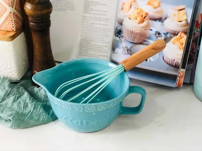American Retro Embossed Lake Blue Sharp-Mouth Drainage Bowl