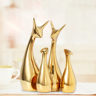 European Creative Ceramics Ornament Home Decoration Crafts TV Cabinet Office Statues