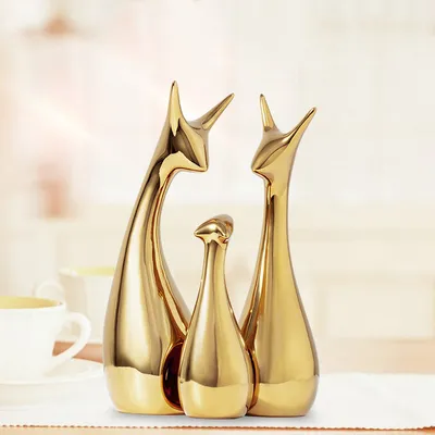 European Creative Ceramics Ornament Home Decoration Crafts TV Cabinet Office Statues
