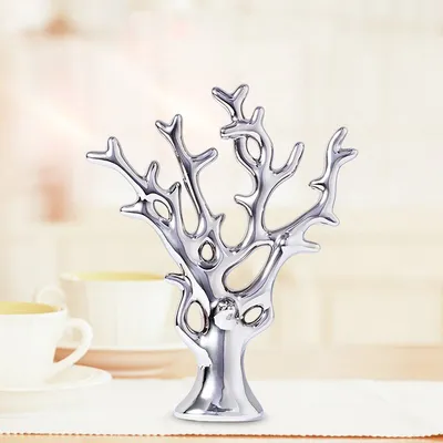 European Creative Ceramics Ornament Home Decoration Crafts TV Cabinet Office Statues