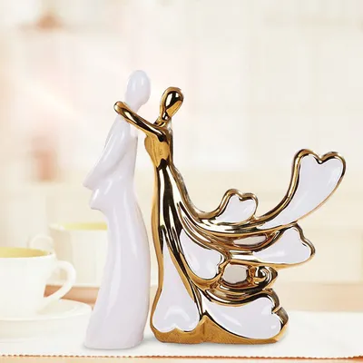 European Creative Ceramics Ornament Home Decoration Crafts TV Cabinet Office Statues