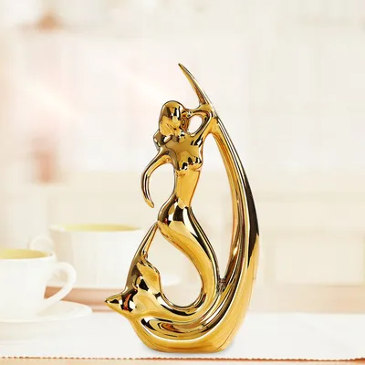 European Creative Ceramics Ornament Home Decoration Crafts TV Cabinet Office Statues