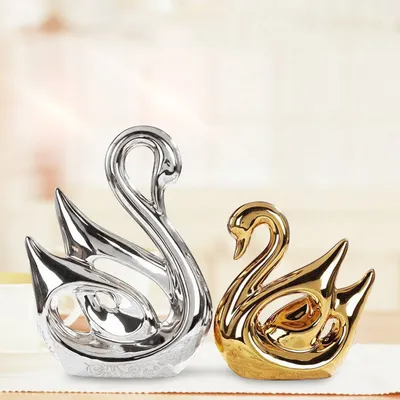 European Creative Ceramics Ornament Home Decoration Crafts TV Cabinet Office Statues
