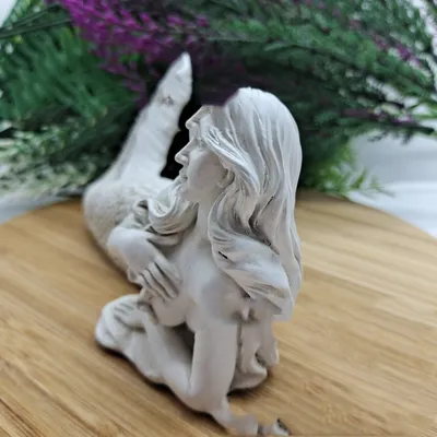 Resin Mermaid Sculpture Room Office Character Figurine Ornaments Statues Home Creativity European Resin Nostalgic Coffee Crafts