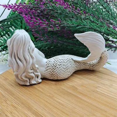 Resin Mermaid Sculpture Room Office Character Figurine Ornaments Statues Home Creativity European Resin Nostalgic Coffee Crafts