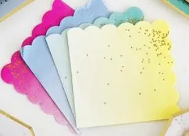 White Graffiti Paper Plate Party Party Decoration Supplies Disposable