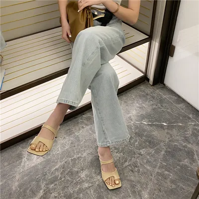 High-heeled chunky heel sandals