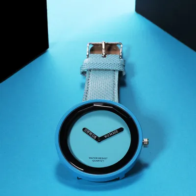 Large dial female model quartz watch