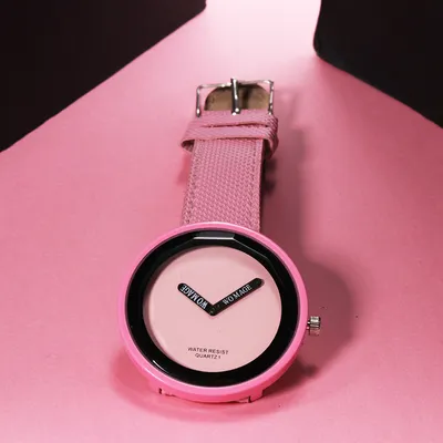 Large dial female model quartz watch