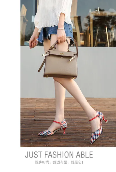 Pointed suede women's sandals