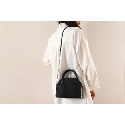 Fashion one-shoulder diagonal bag