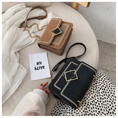 Slung shoulder bag