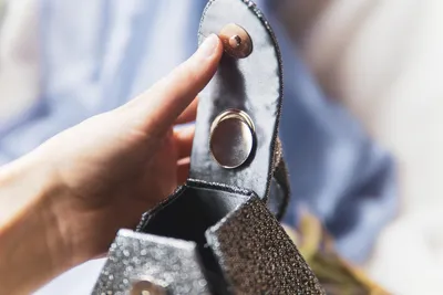 Hot drilling evening bag