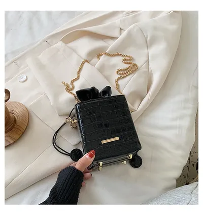 One shoulder messenger bag fashion chain