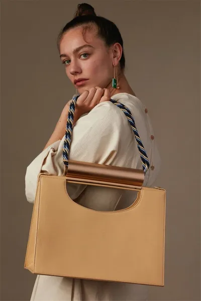 Metal bracelet shoulder bag